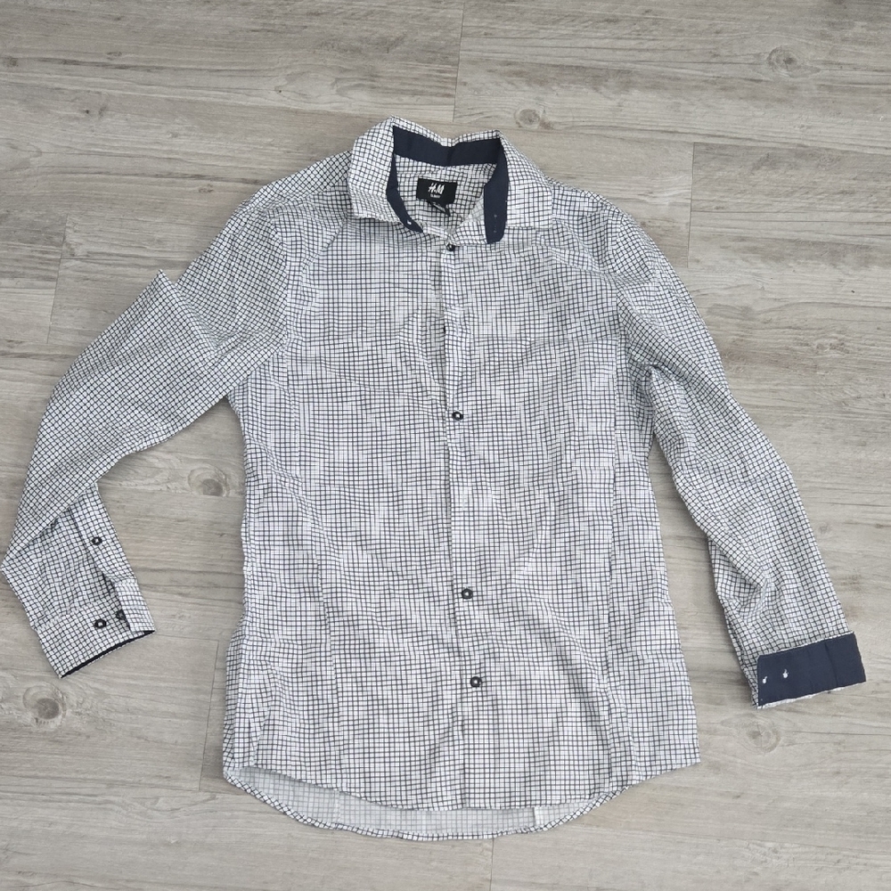 H&M Men's Dark Blue and White Checkered Shirt